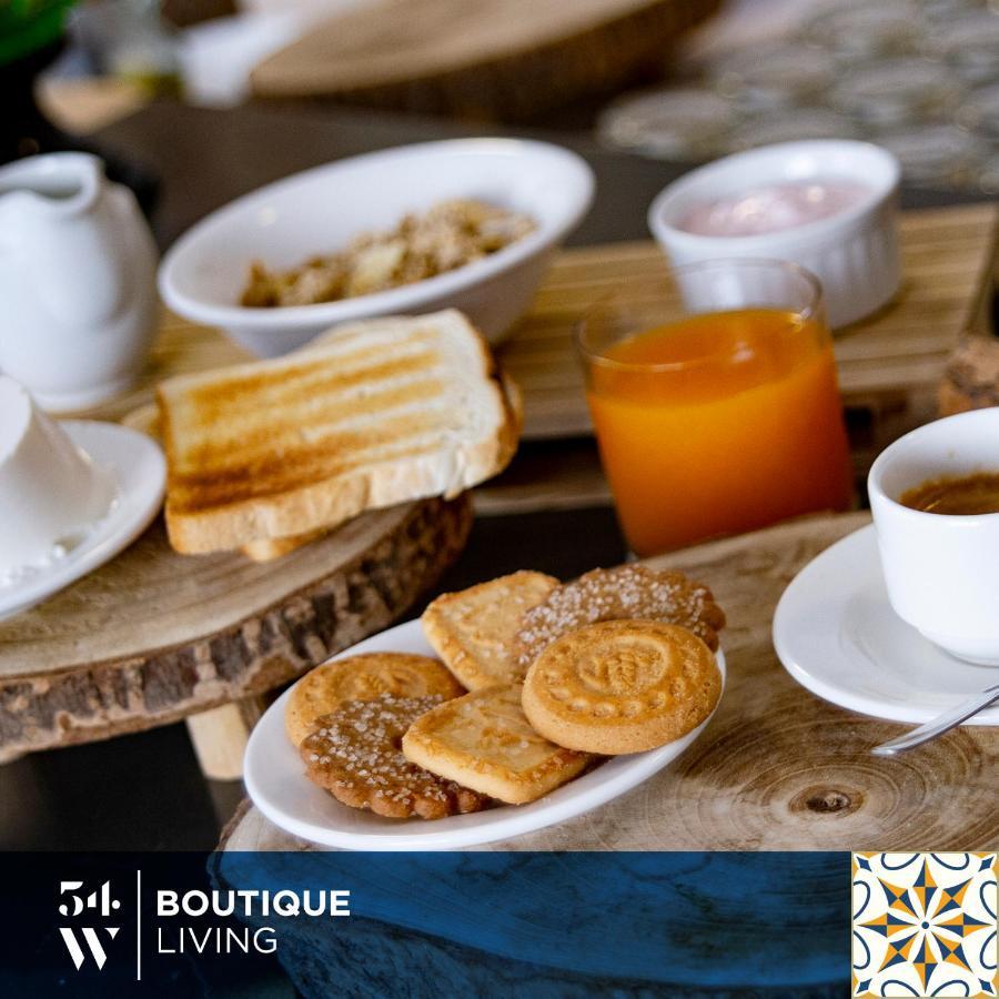 Fiftyfour West Boutique Living Bed and Breakfast Għarb Exteriör bild