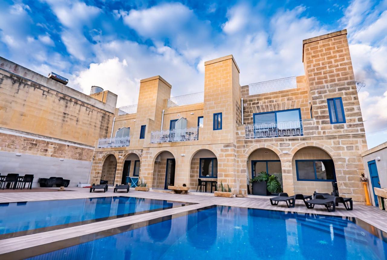 Fiftyfour West Boutique Living Bed and Breakfast Għarb Exteriör bild