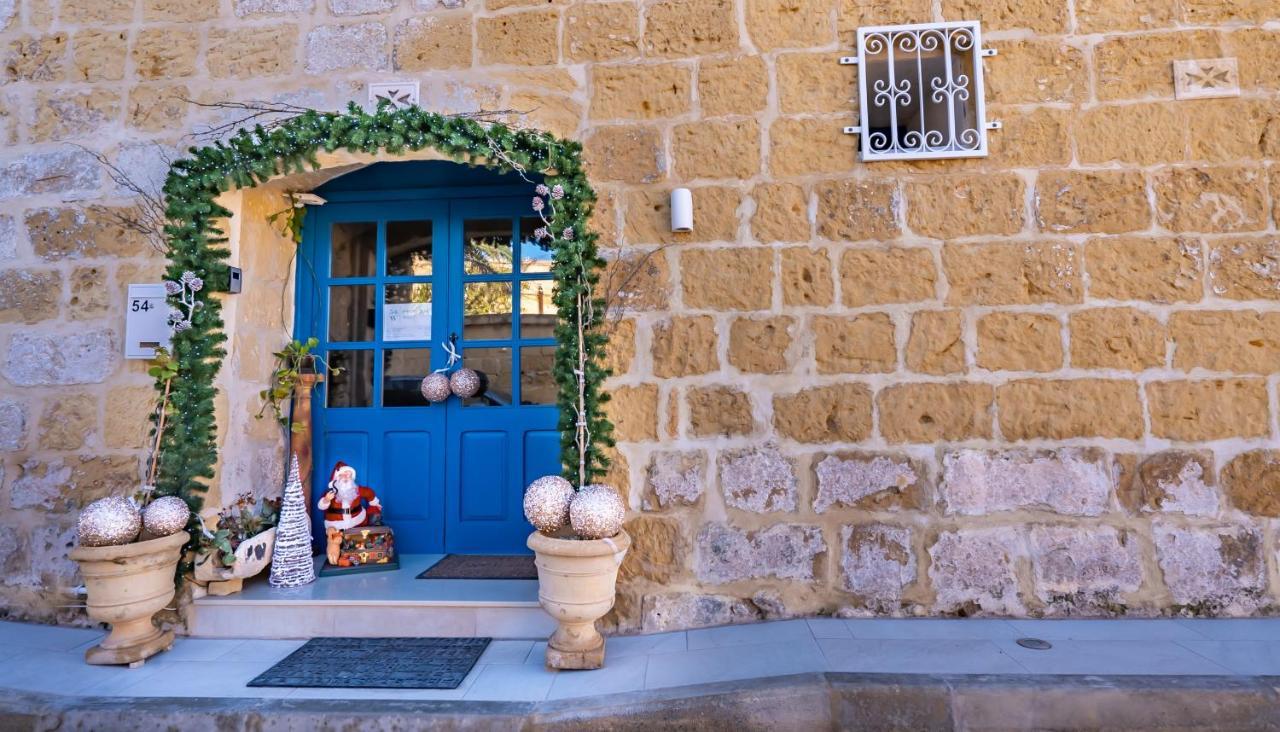 Fiftyfour West Boutique Living Bed and Breakfast Għarb Exteriör bild