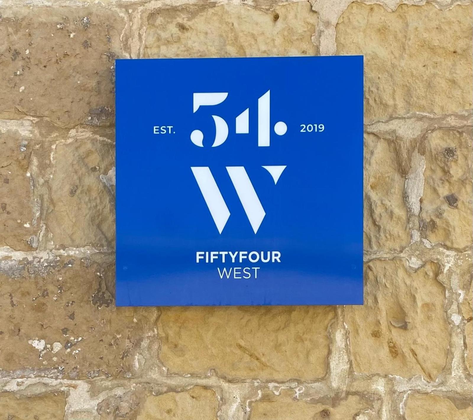 Fiftyfour West Boutique Living Bed and Breakfast Għarb Exteriör bild