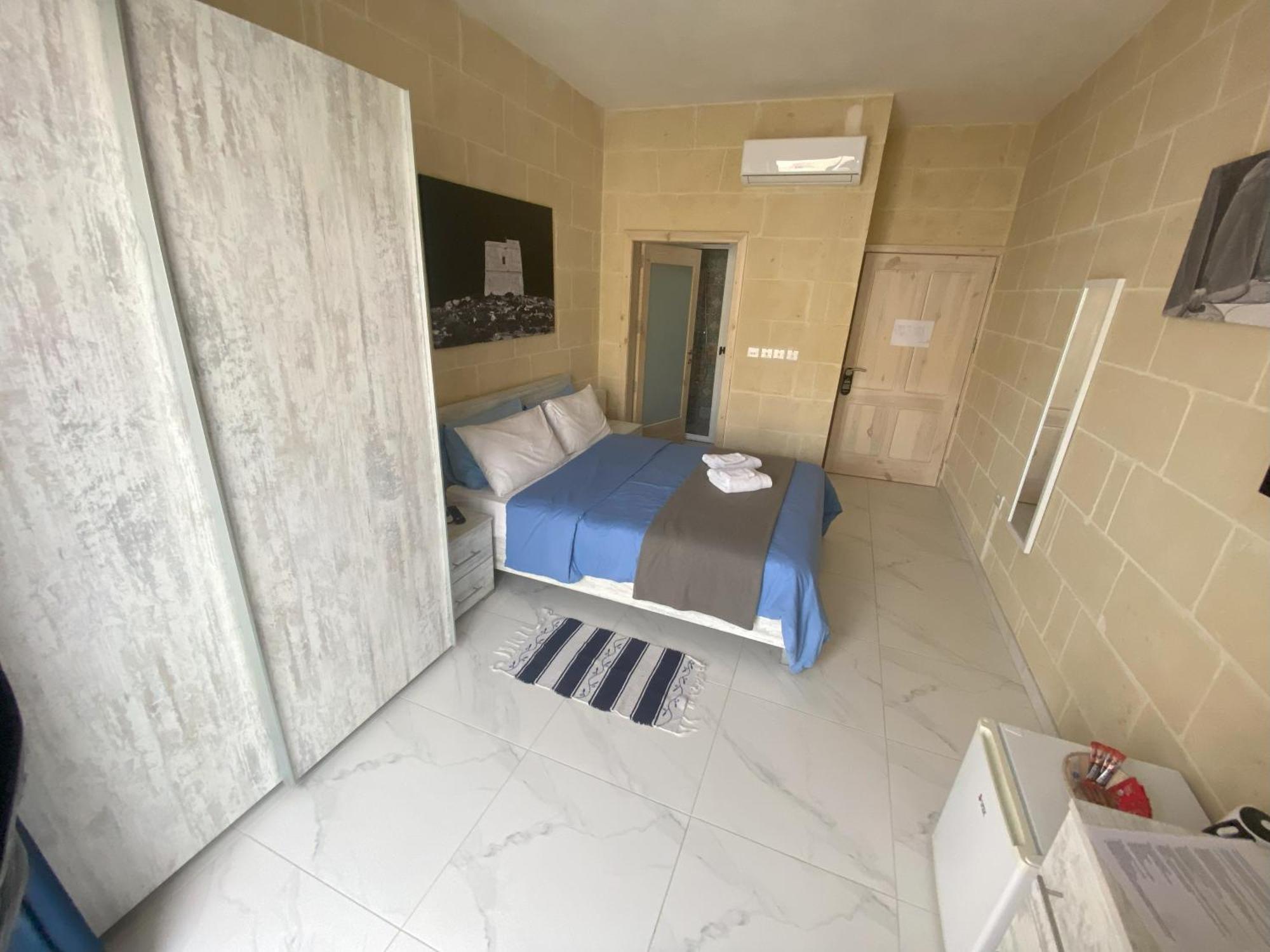 Fiftyfour West Boutique Living Bed and Breakfast Għarb Exteriör bild